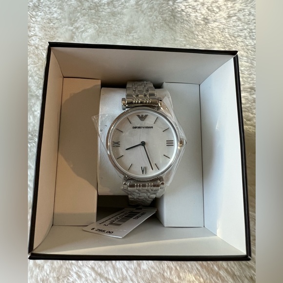 EMPORIO ARMANIClassic Mother of Pearl Dial Ladies WatchAR1682